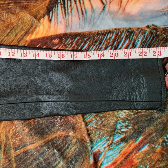 Vintage black LeatherJacket - Picture 8 of 16